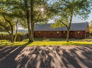 80 Cushman Rd, New Braintree, MA 01531