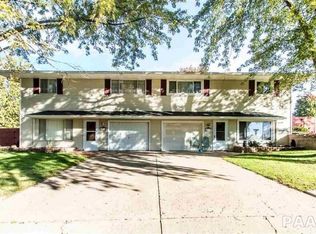 1903 Brentwood Dr #A-B, Washington, IL