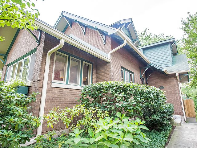 1st image of 1039 N Grove Ave