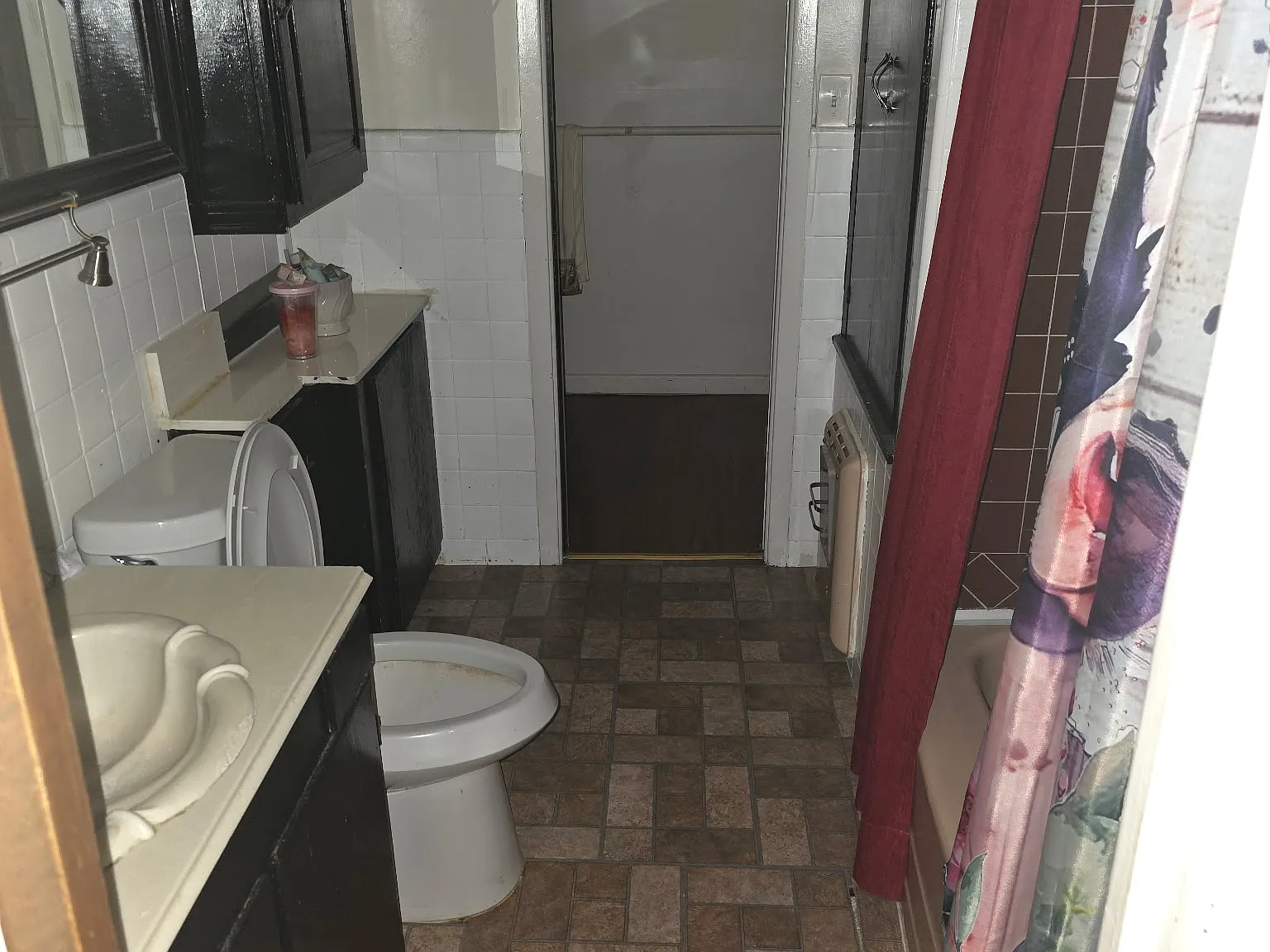 5 bed, 1939 sqft, $1,900 — Photo 2