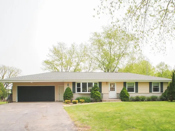 140 Congress DRIVE, West Bend, WI 53095