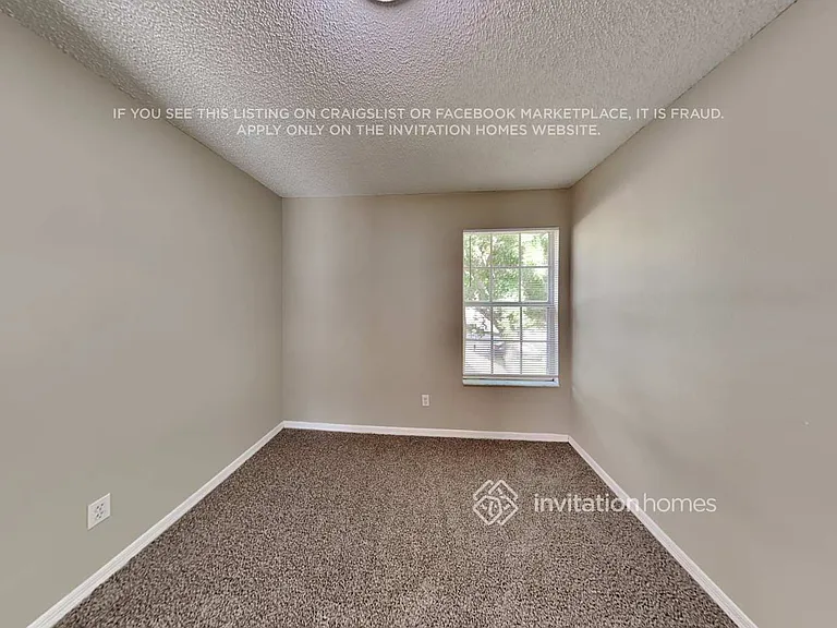 403 Steamboat Blvd — Photo 13
