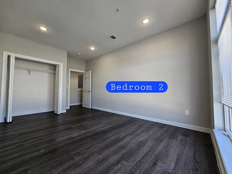 31 12th Ave #1 — Photo 7