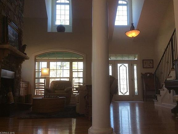 5th image of 11 Bohemian Ln