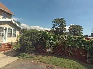 94 Barker St, Staten Island, NY 10310