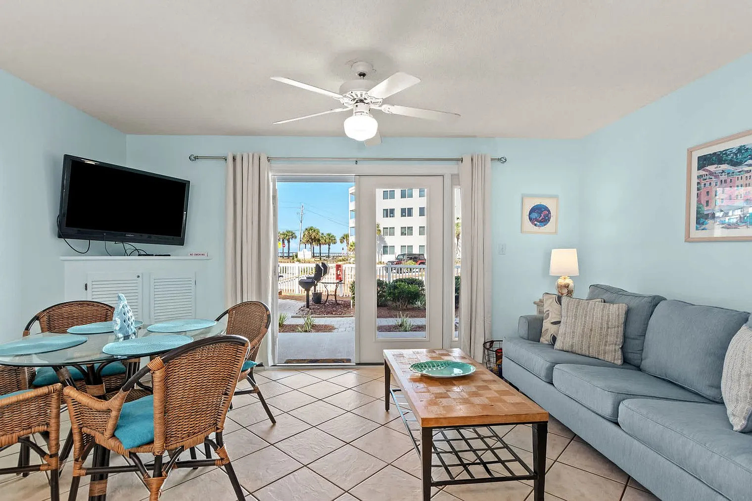 1 bed, 1.0 bath, 699 sqft, $1,861 — Photo 2