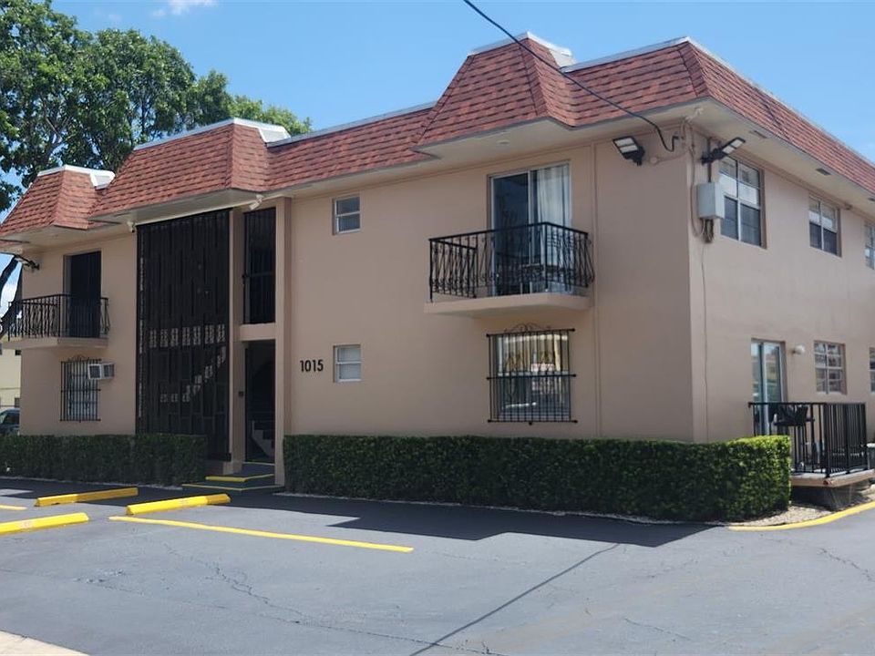 1st image of 1015 NW 45th Ave APT 102