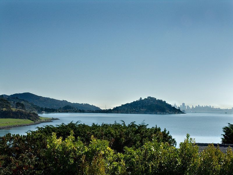 2nd image of 7 Reed Ranch Rd