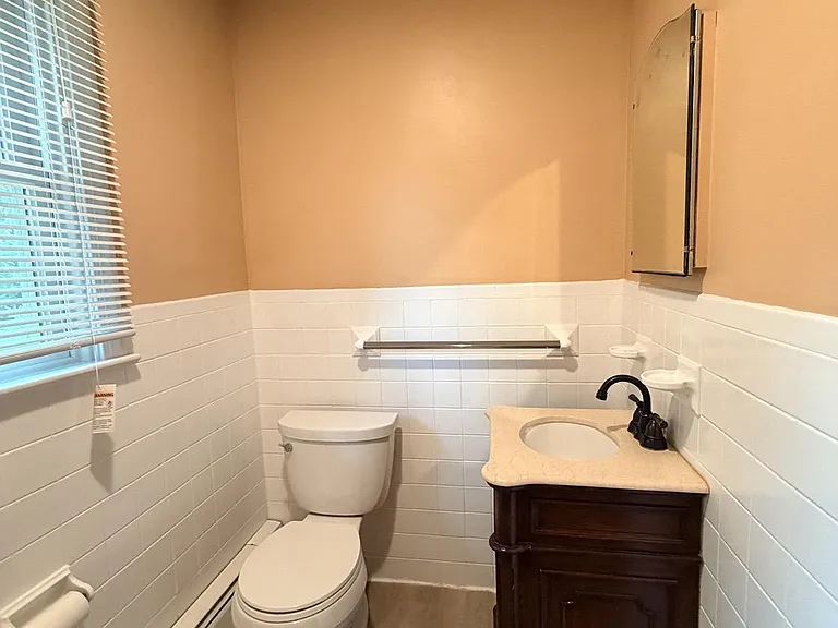 101 Park Dr — Photo 16