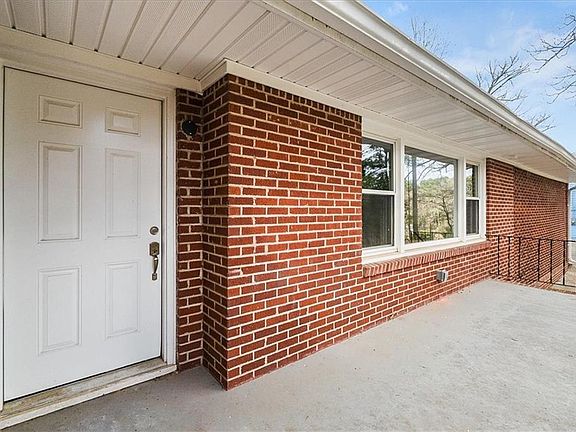 3rd image of 2763 Baker Ridge Dr NW