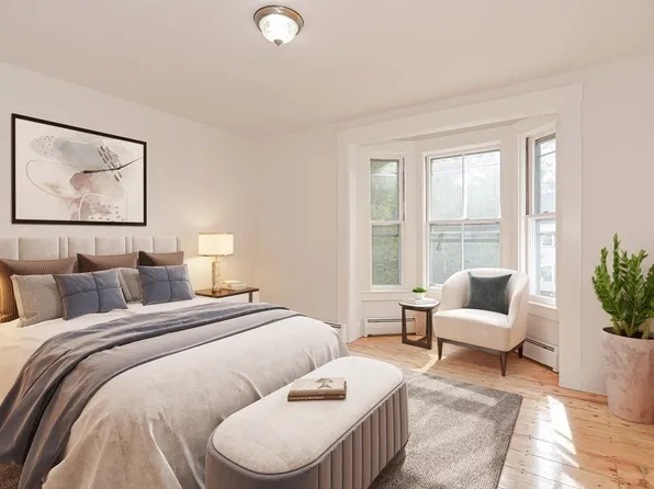 23 Cottage St, West Brookfield, MA 01585
