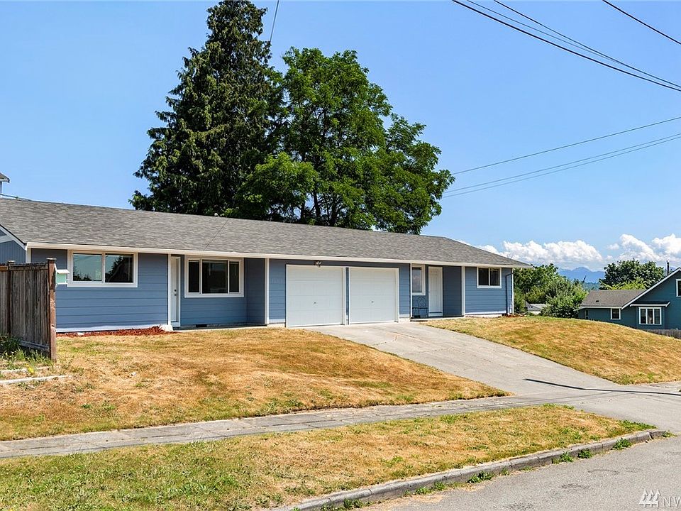 Freshly updated duplex with mirrored floor plans.  New roof installed in June.  Units are both 2 bedrooms - 1 bath.