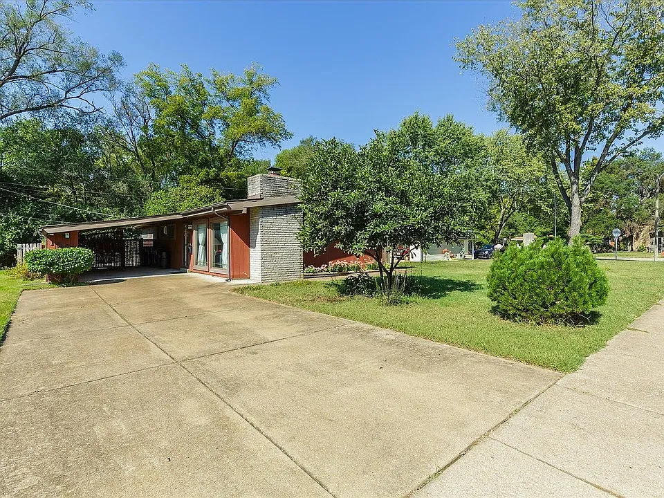 1507 Ridgewood Dr