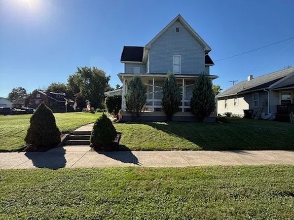 229 E State St, Newcomerstown, OH 43832