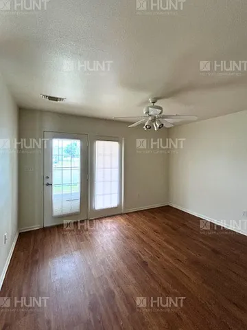 6032 Center Rd — Photo 6