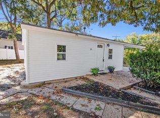 21 Dogwood Dr, Baltimore, MD 21220