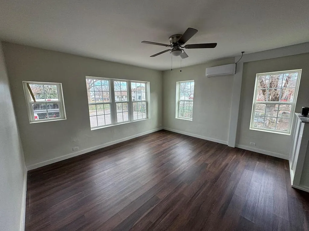 309 South 6th Street — Photo 2