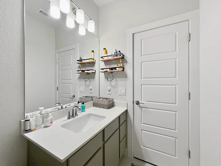 1516 Roseburg Dr #70 — Photo 18