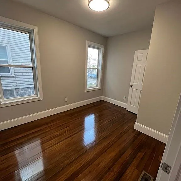 25 Pleasant St #2 — Photo 5