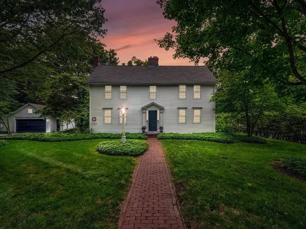 37 Birnie Rd, Longmeadow, MA 01106