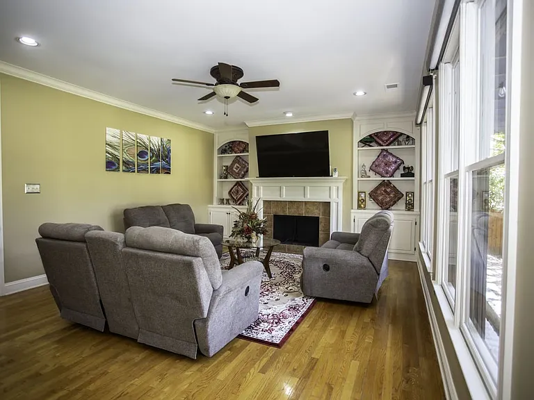 4559 Whisper Spring Dr — Photo 28