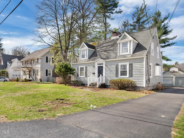 25 Forest Road, Delmar, NY 12054
