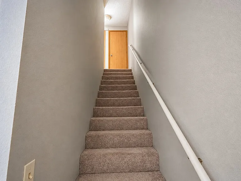 4827 S 56th St #3 — Photo 13