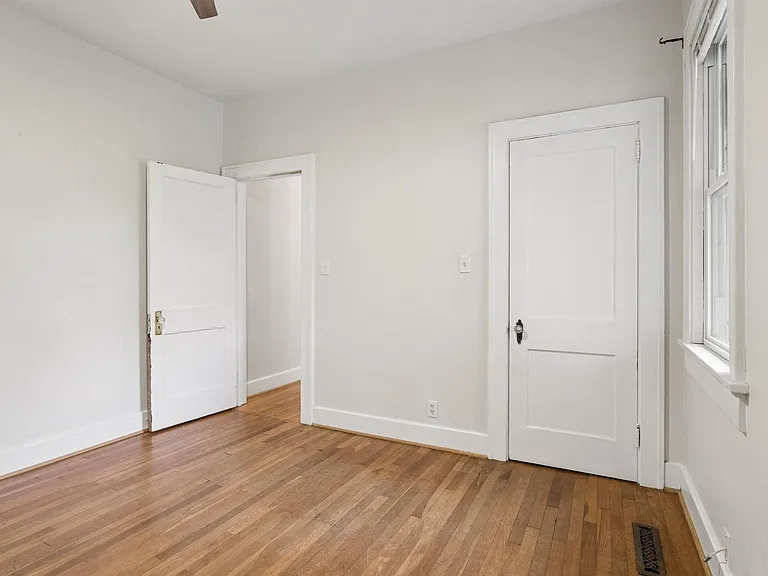 7 Willoughby Pl — Photo 22