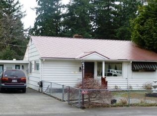 15846 33rd Ave NE, Lake Forest Park, WA 98155