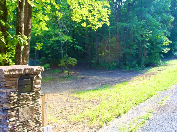 2098 Blaine Smith Rd, Graysville, TN 37338