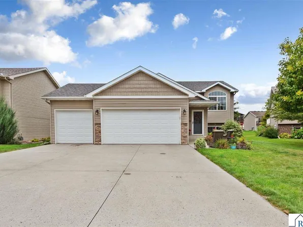 104 Kingsmill Ct, Mankato, MN 56001