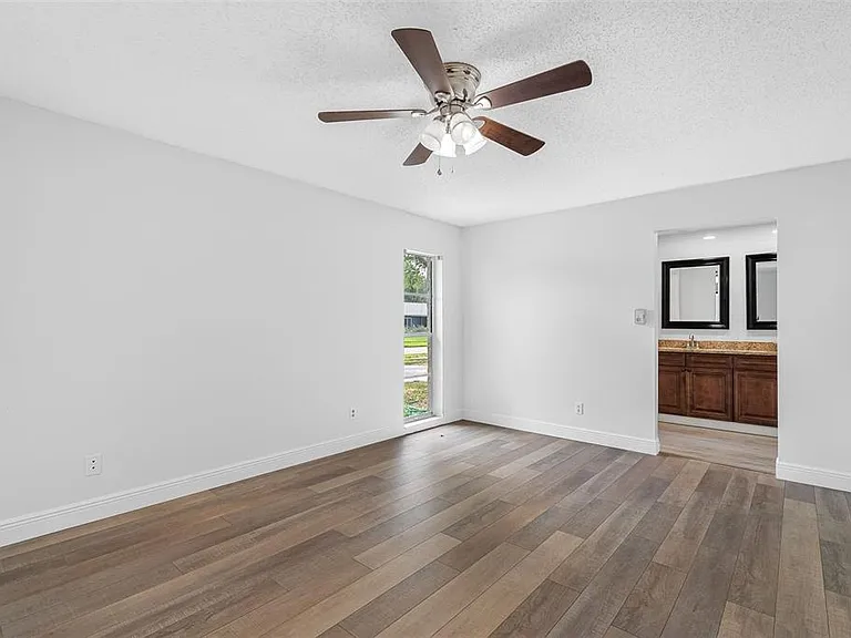 3601 Fairway Forest Cir — Photo 12
