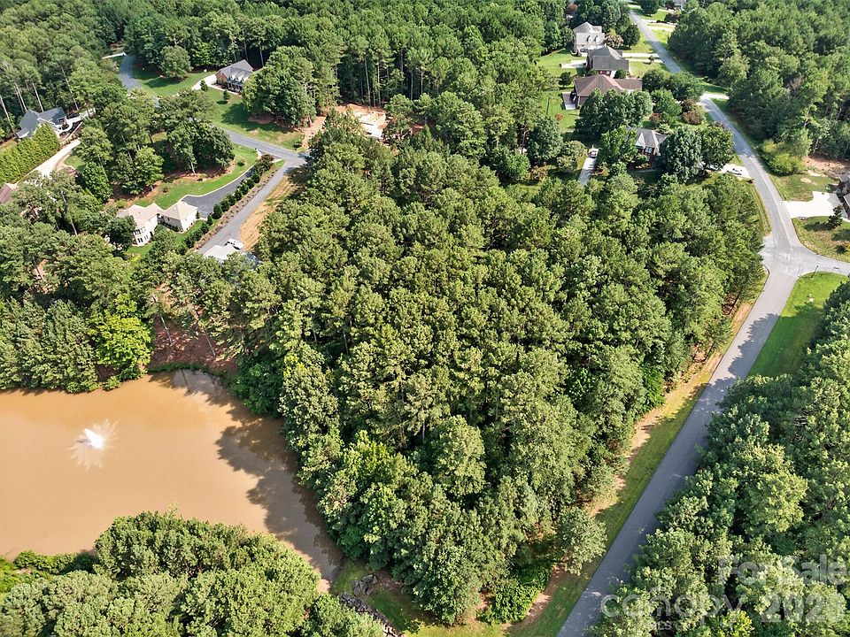 1st image of 5009 Harbor View Dr E #50