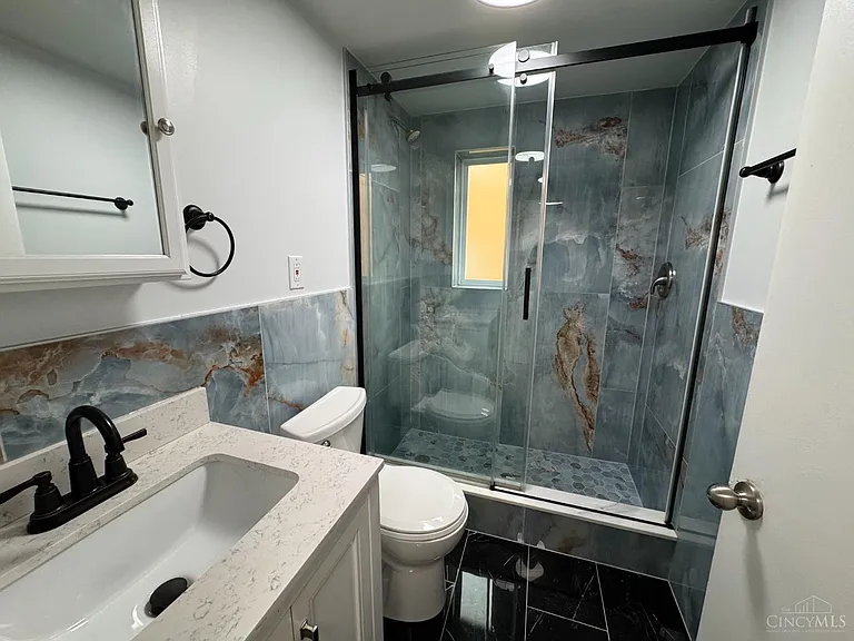 1589 Summit Rd #2 — Photo 4