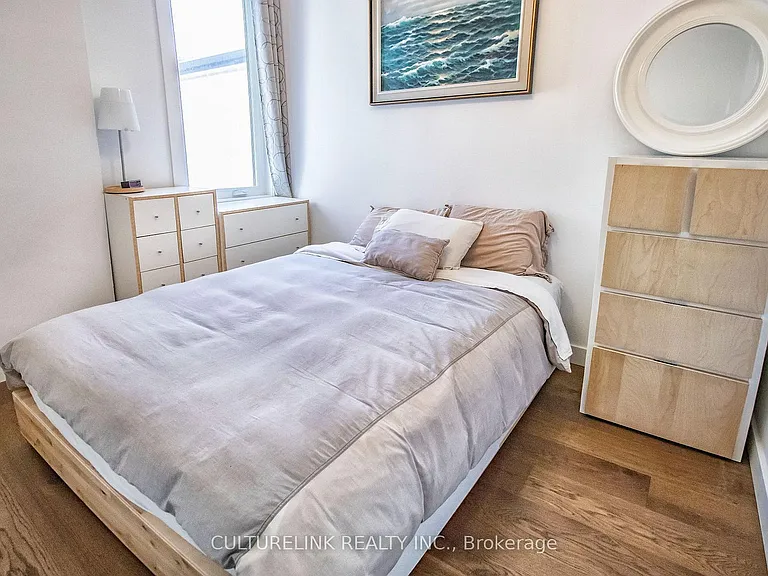 121 Montrose Ave #1 — Photo 15