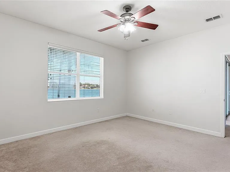 2217 Crosston Cir — Photo 15