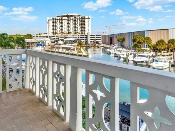 13155 Ixora Ct APT 310, North Miami, FL 33181
