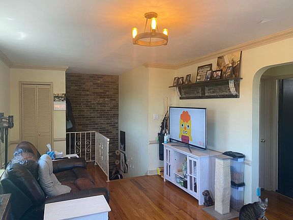 2nd image of 247-54 77th Cres Floor 2