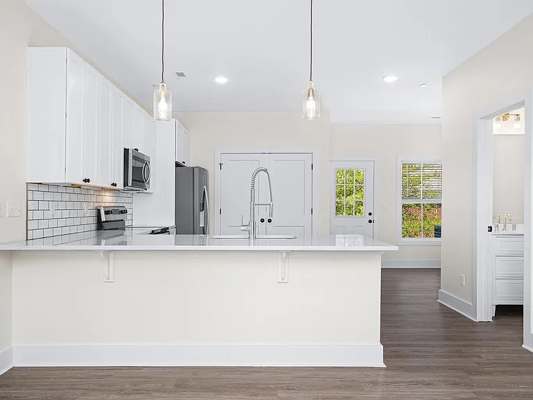1420 Spring Pointe Ln — Photo 6