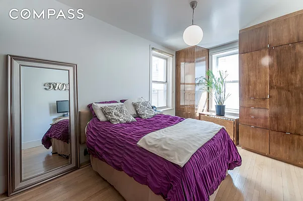 Sold by Compass | media 5
