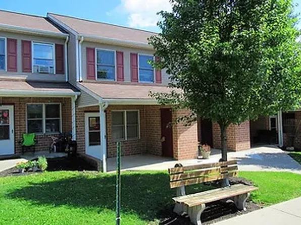 277 W Holiday St, Mc Veytown, PA 17051