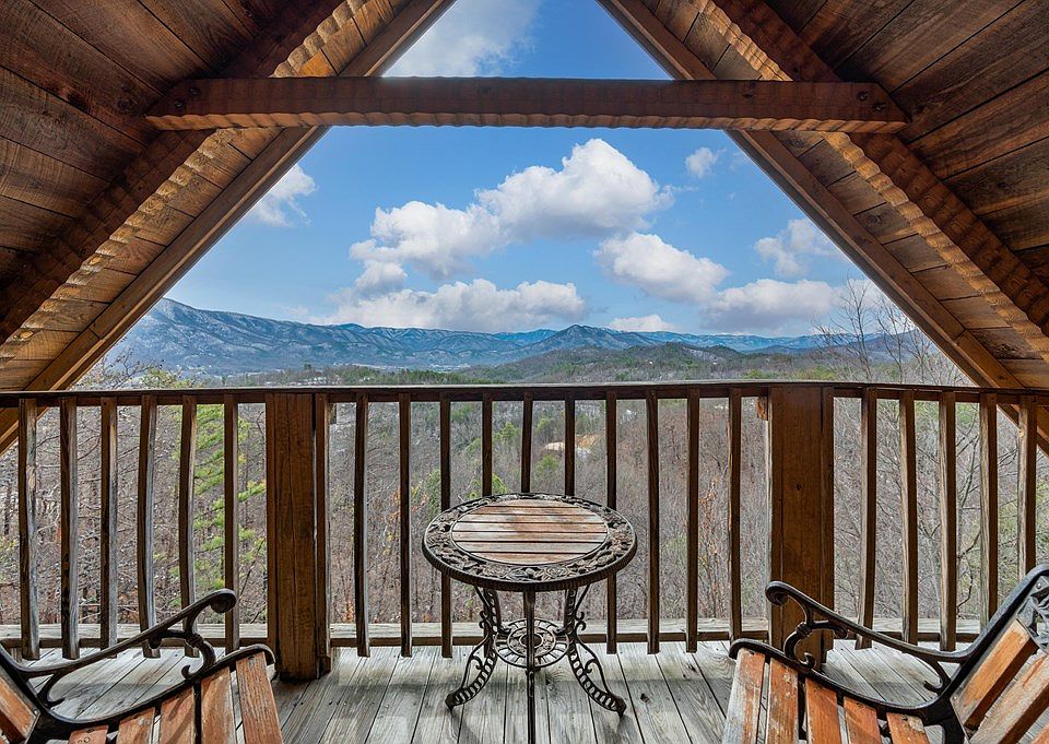 2609 Hatcher Mountain Rd, Sevierville, TN 37862 Zillow