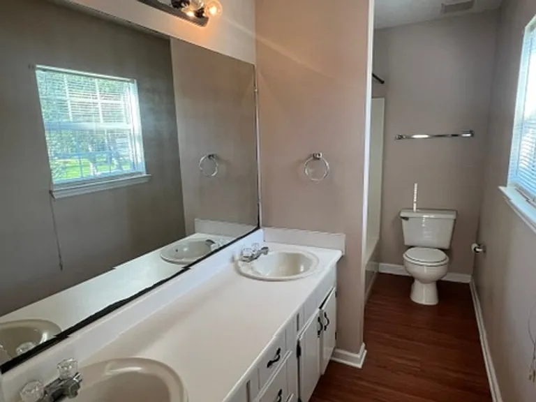 105 Driftwood Ct — Photo 8