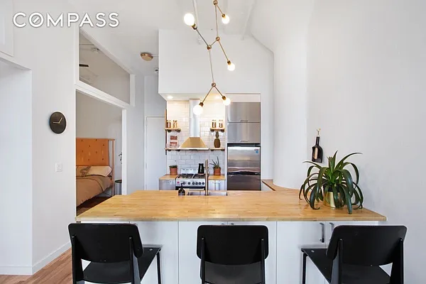 Rented by Compass | media 30