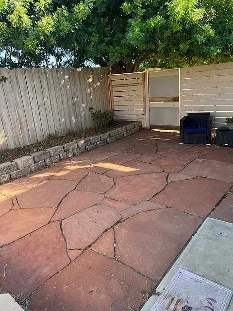 Studio, 400 sqft, $1,750 — Photo 2