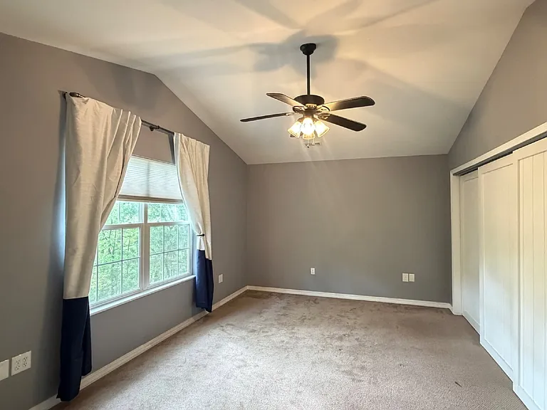 1270 Skyview Dr — Photo 24