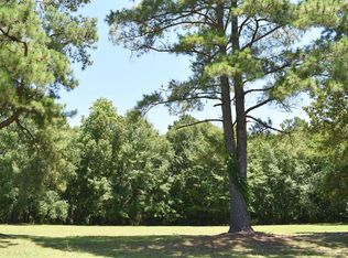 76 Ridge Lake Dr #B-28, Manning, SC 29102