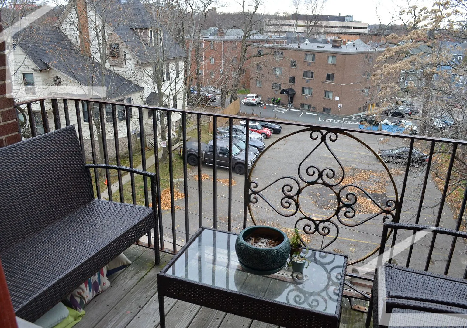 Quint — Photo 2