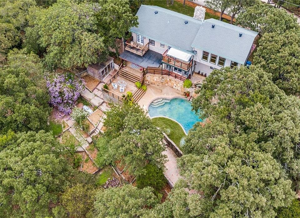1st image of 3820 Sunnyview Ln