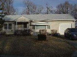 832 S Sherman St, Olathe, KS 66061